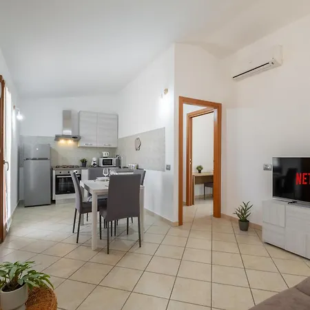 Edo アパート ムラヴェーラ